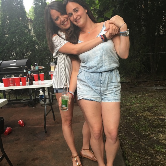 Meet your Posher, Hilary - Picture 1 of 1